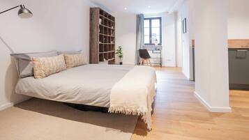 1 bedroom, desk, travel crib, free WiFi