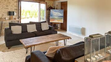 TV connectée, table de tennis de table