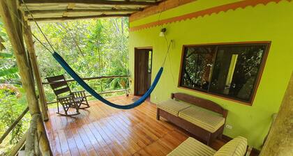 Jungle Cabin - Walking distance from the river!