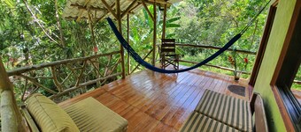 Jungle Cabin - Walking distance from the river!