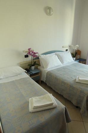 Comfort Triple Room - Hotel Giorg - WaterPark Free Entrance (Rimini)