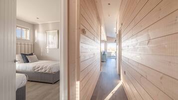 3 quartos, ferros/tábuas de passar roupa, Wi-Fi, roupa de cama