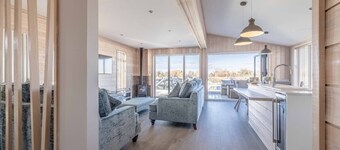 Cosy Lodge - Windsor Racecourse Marina By Tempstay