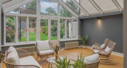 4 Bed Family Home In Windsor - By Tempstay