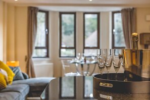 Interior - Hidden Gem With Windsor Castle Views & Parking (Berkshire)