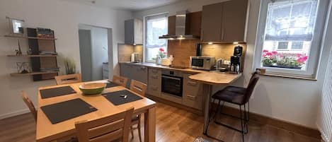 Køleskab, mikrobølgeovn, ovn, opvaskemaskine