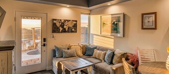 Modern Newbury Park Retreat near Thousand Oaks & Malibu