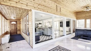 Téléviseur connecté, foyer