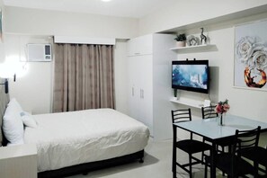 1 bedroom, iron/ironing board, free WiFi, bed sheets