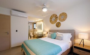 2 Schlafzimmer, Zimmersafe, Schreibtisch, Bügeleisen/Bügelbrett