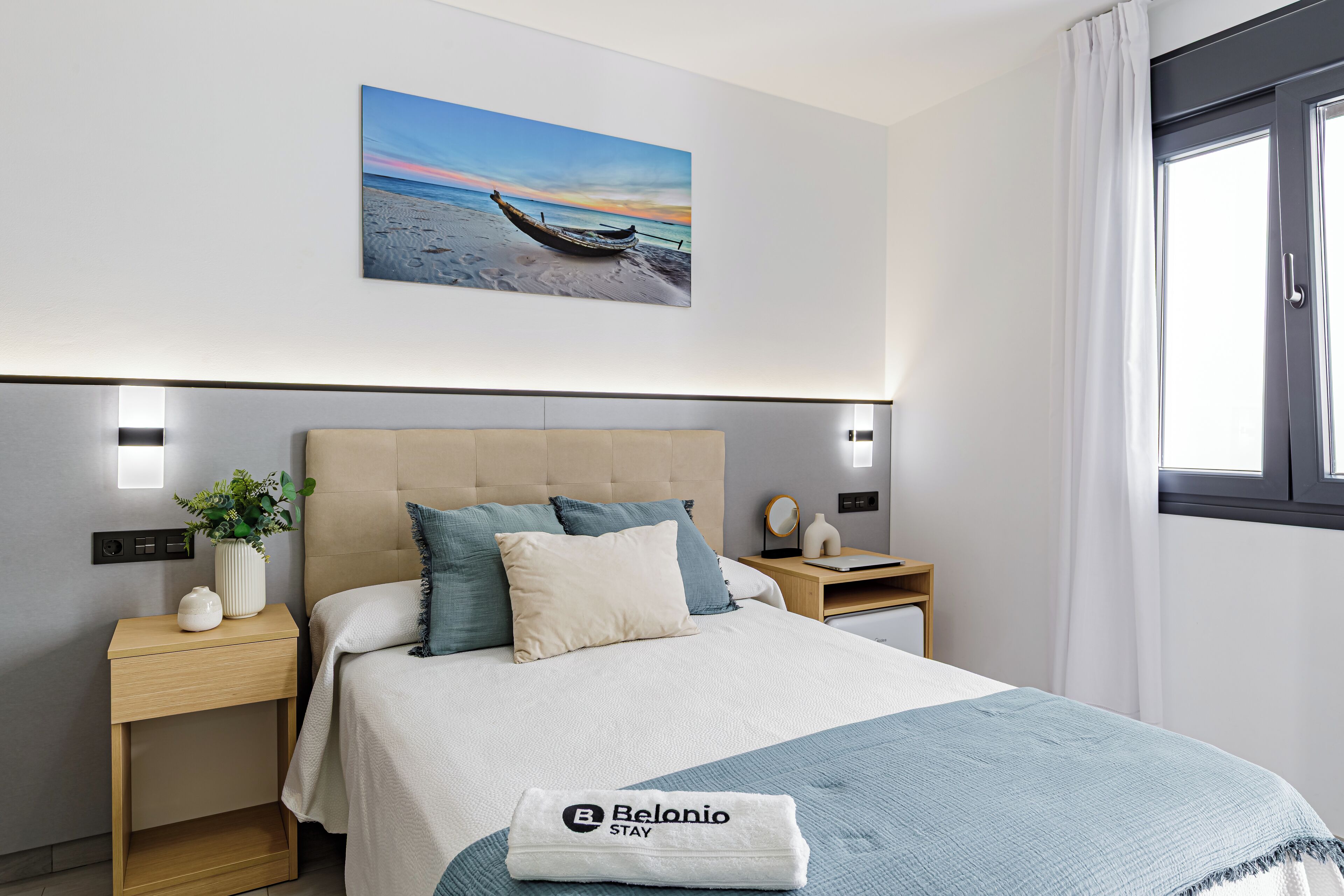 Double Room | Desk, laptop workspace, WiFi (free), bed sheets