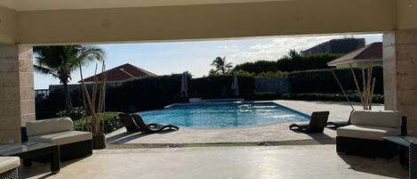 Utomhuspool