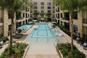 Piscine extérieure