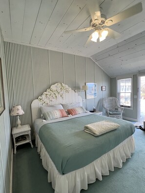 1 chambre, fer et planche à repasser, lit parapluie, Wi-Fi gratuit