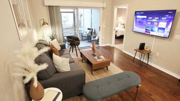 Télévision, Netflix, services de streaming, espaces bureaux