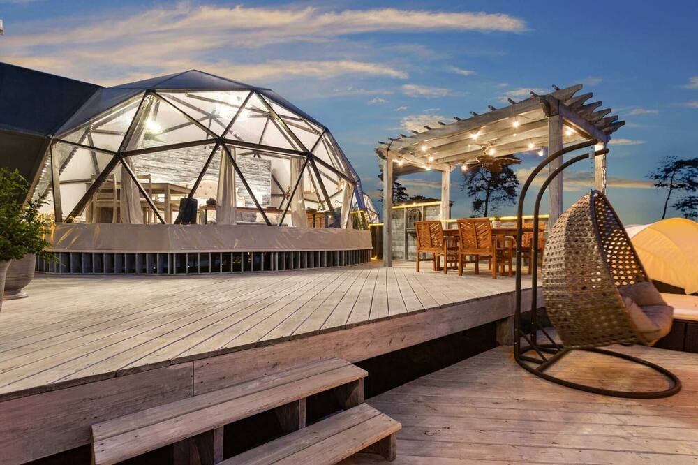 LUXE Dome Summary:<br>Re