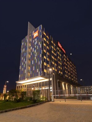 Exterior - Ibis Kolkata Rajarhat (Barasat)