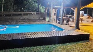 Outdoor pool, free cabanas, sun loungers - Sitio do vô Pisco  (Camboriú)