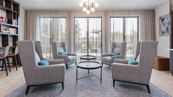 Sala de estar en el lobby