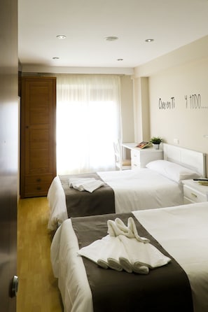Room - HABITACIONES ALBERO (Toro)