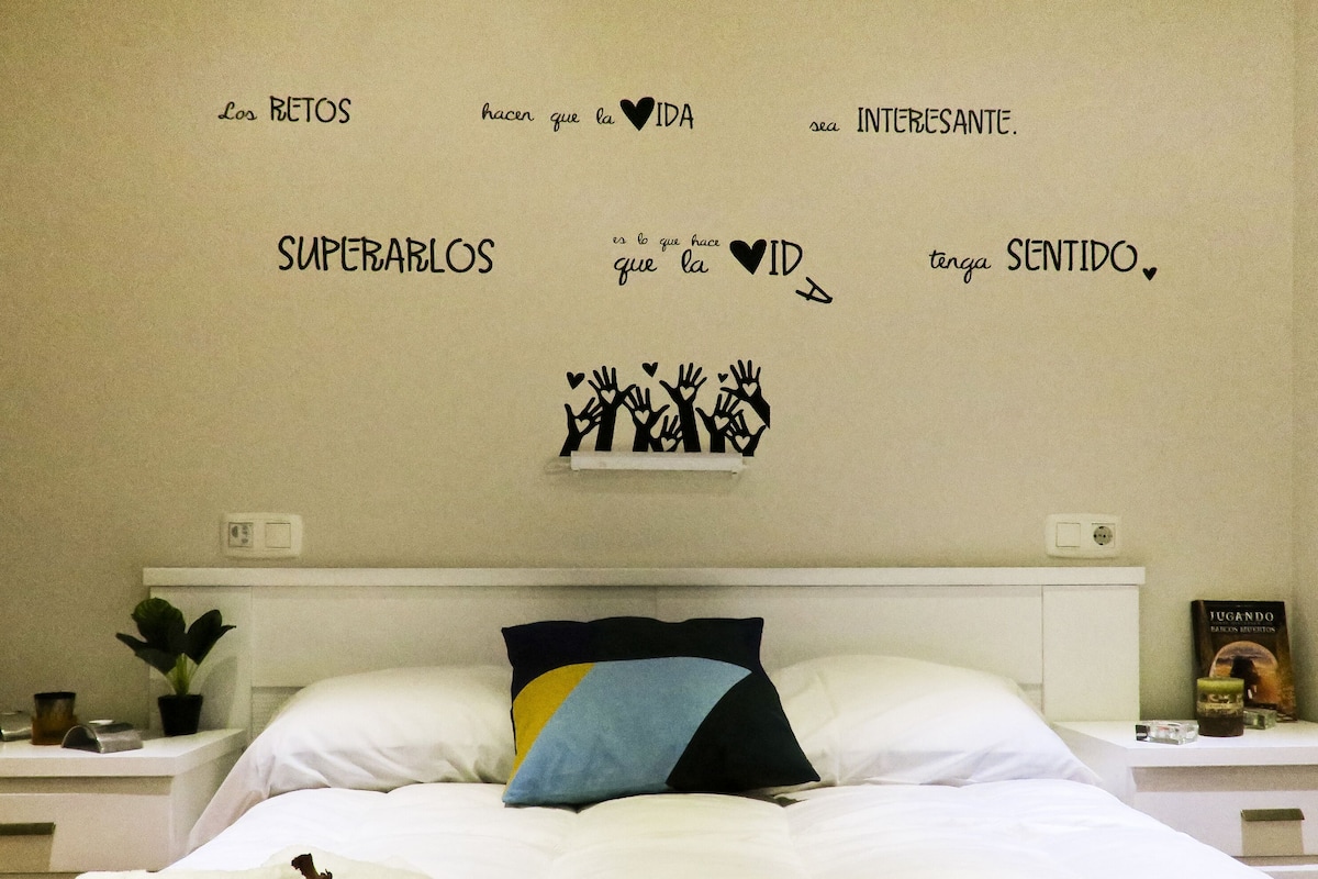 Exclusive Double Room | Individually decorated, individually furnished, desk, laptop workspace
