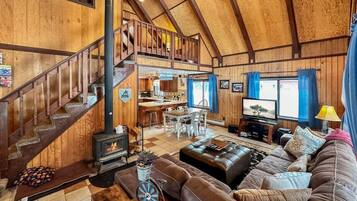 Smart TV, fireplace, DVD player