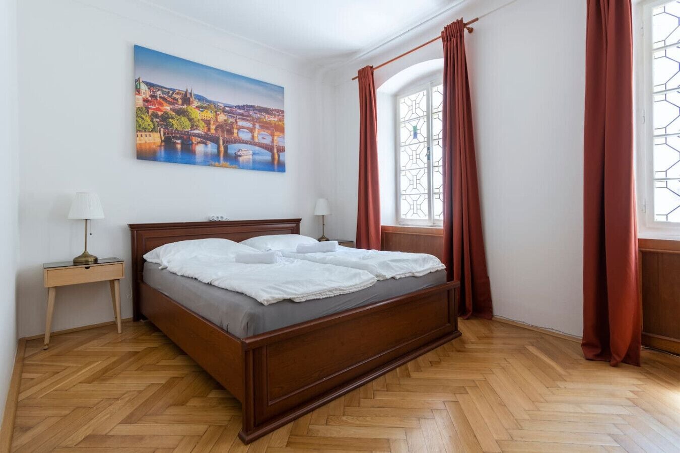 Iron/ironing board, free WiFi, bed sheets