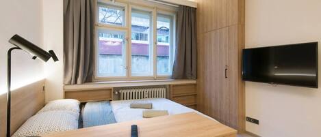 Desk, iron/ironing board, free WiFi, bed sheets