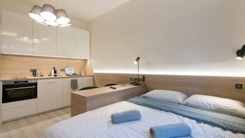 1 quarto, escrivaninha, ferros/tábuas de passar roupa, Wi-Fi de cortesia