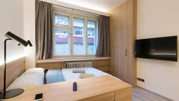 1 bedroom, desk, iron/ironing board, free WiFi