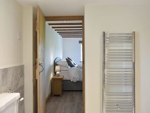 4 Schlafzimmer, kostenloses WLAN, Bettwäsche