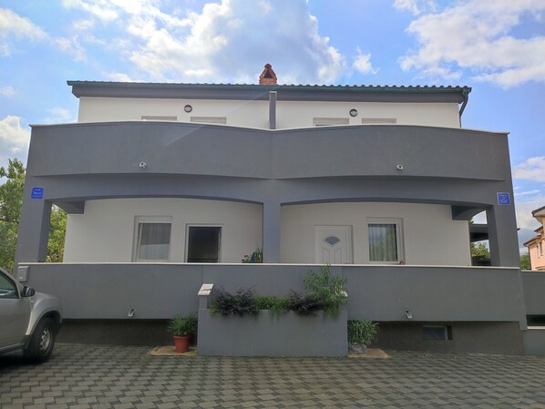 Exterior - Villa Ivka with Swimming Pool (Dobrinj)