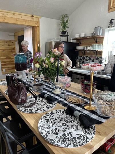 Rural farmhouse minutes from Caballo Lake!