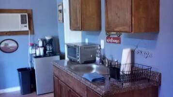 Fridge, microwave, coffee/tea maker, toaster