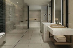 Suite, 1 King Bed, Garden View | Bathroom - Fairfield by Marriott Danyang (Zhenjiang)