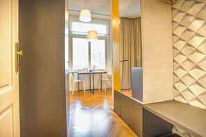 Interior - Design Studio Anděl, WalkScore 99% | 370+ Reviews (Prague 5)