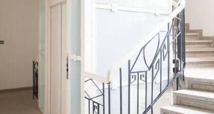 ⚡️ 𝓓𝓮𝓼𝓲𝓰𝓷 𝓐𝓷𝓭𝓮𝓵, WalkScore 99%, Balcony for smokers