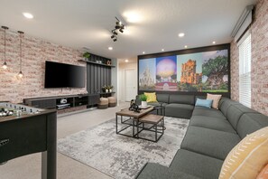 Smart TV, video games