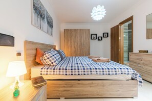 3 chambres, lit parapluie, Wi-Fi gratuit, draps fournis