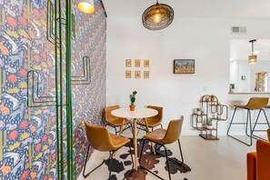 Dining - Vibrant, dog-friendly escape on bike path with washer/dryer, AC, pool, & hot tub (Tucson)