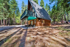 Exterior - Cozy A-Frame + Lassen + Hot Tub (Shingletown)