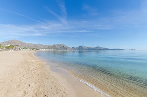 Unclassified image, 5 of 42, button