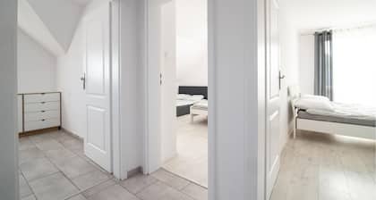 Gorgeous home in Miciszewice with WiFi