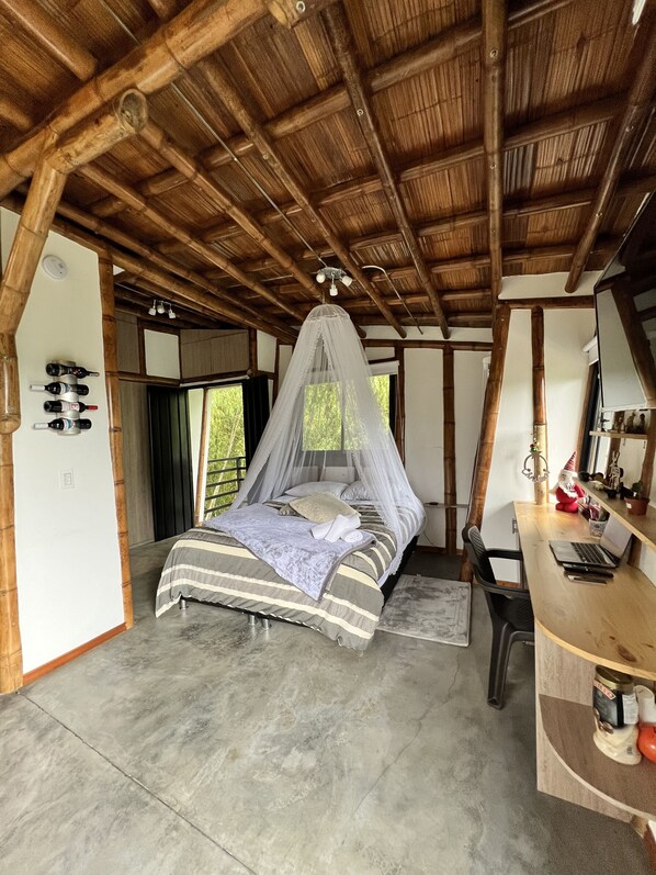 1 bedroom, WiFi, bed sheets