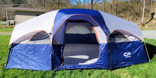 Large grassy creekside tent site!