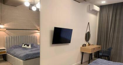 Lovely and spacious 2-bedroom condo in downtown Baku