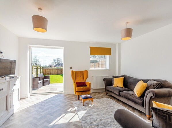 Living area - 4 bedroom accommodation in Rainton, near Thirsk (Rainton, near Thirsk)