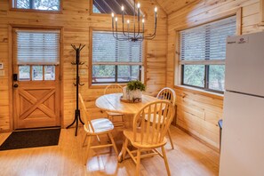 Dining - Cabin w/ loft, private hot tub, and star-gazing deck! Sleeps 6! (Overgaard)