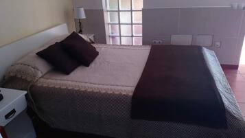 Standard Apartment | 1 bedroom, blackout drapes, iron/ironing board, free WiFi