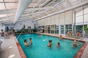 Inomhuspool och uppvärmd pool